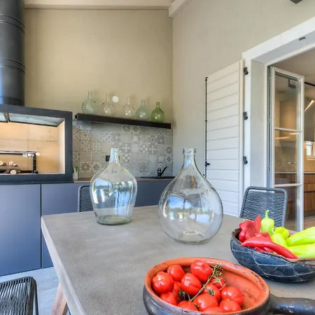 Holiday home Tena Sivati